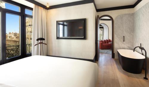 Hotel Montera Madrid, Curio Collection By Hilton photo 84