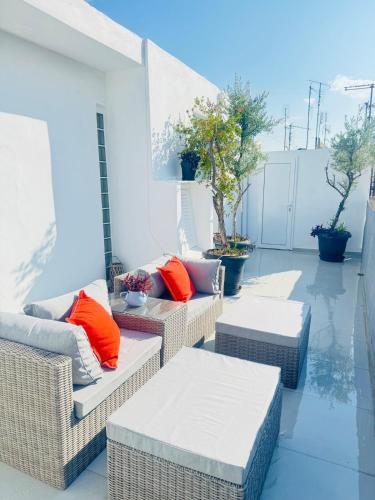 Sunny Rooftop Studio- Lycabettus view- near metro