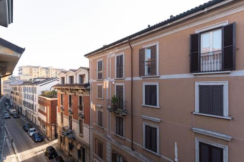 Navigli - Montevideo - Bilocale su due piani