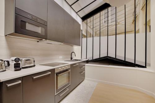 Pick A Flat's Apartment in Montorgueil - Impasse Saint-Denis