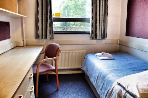 Cama o camas de una habitación en International Hall / University of London