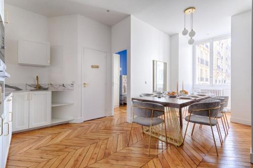 Cardinet - Chic & Green near Parc Monceau 8P