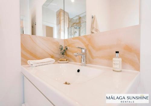 Malaga Sunshine Rentals - NEW PICASSO PLAZA -