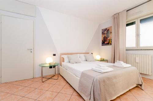 VivimiHome-Norico 2 Bedrooms 1 Bathroom with Balcony