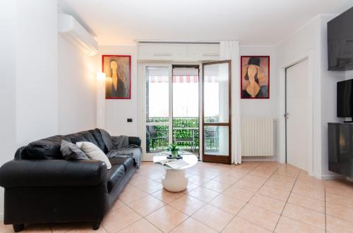 VivimiHome-Norico 2 Bedrooms 1 Bathroom with Balcony