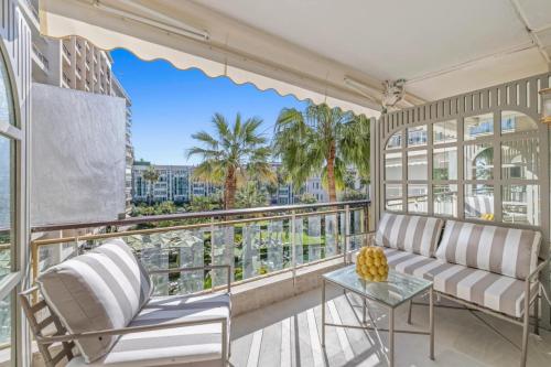 REF 2029 Sea view apartment for rent Cannes Croisette
