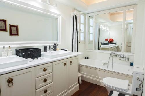 Chalandri 3 Bd Beautiful Classical Residence