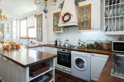Chalandri 3 Bd Beautiful Classical Residence
