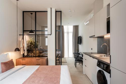 Emper by Zoia Living