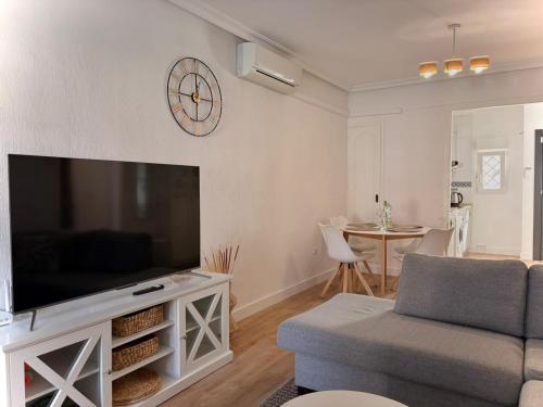 Serenity Oasis Apartment photo 7