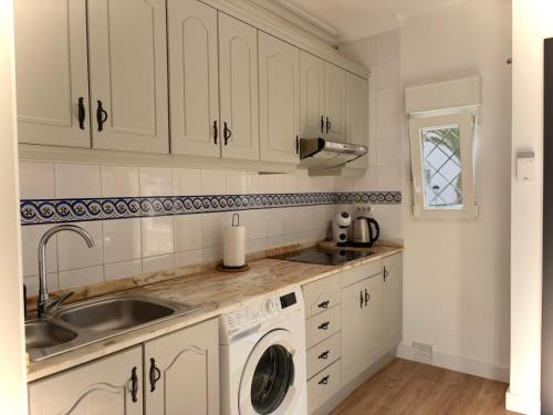 Serenity Oasis Apartment photo 22