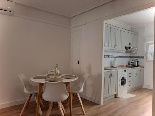 Serenity Oasis Apartment photo 14