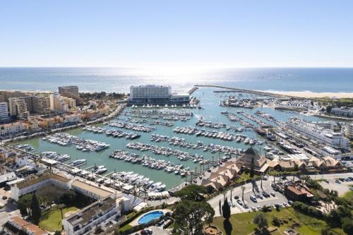 Vilamoura Secret - City center with pool by HD