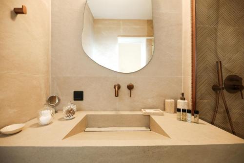 Coastal Charm by Neuvel