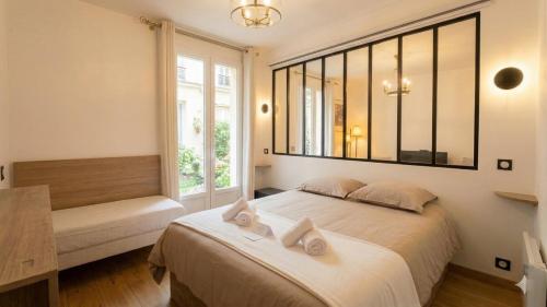 Cozy 1Bedroom Apartment Courtyard Near Buttes-Chaumont