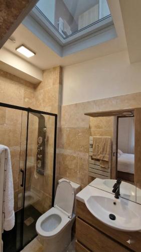 Cozy 1Bedroom Apartment Courtyard Near Buttes-Chaumont