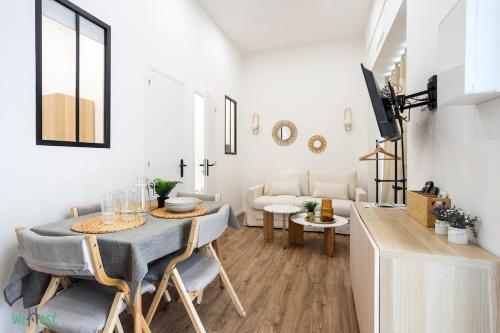 WeHost D2 - Smart & chic loft, 3 mins to beaches