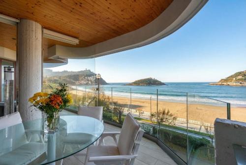 Monthly Miraconcha Dream I Best views of San Sebastian