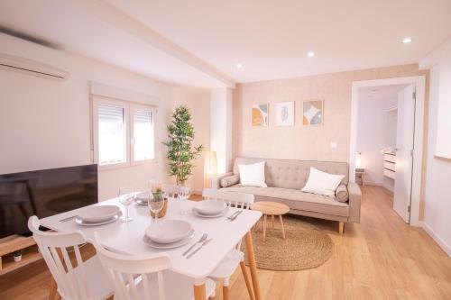 Malvarrosa by Concept Flats