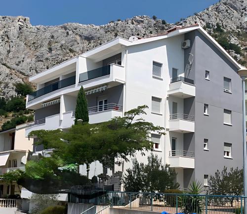 Apartments Beverly 1