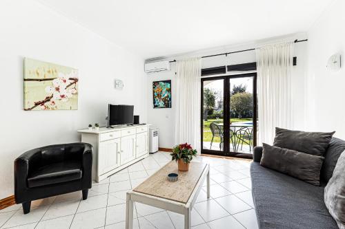 JASMIM 3 Ground floor with direct access to swimming pool