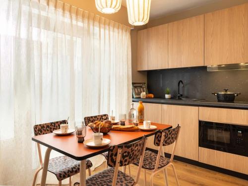 Loft rare avec patio chic - Tour Eiffel