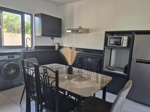 Ascella 3 bedroom villa - 5 Min Walk to Beach