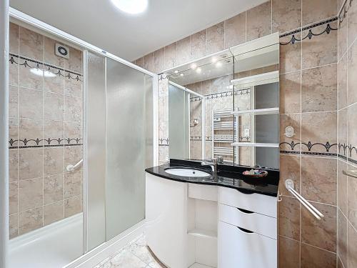 En première ligne Vue Mer Appartement tout confort climatisé 2 chambres avec parking