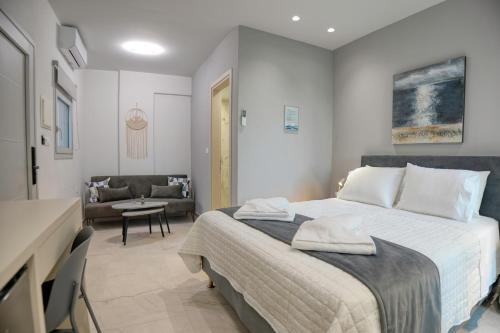 Almyra Suite