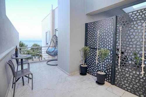 Almyra Suite