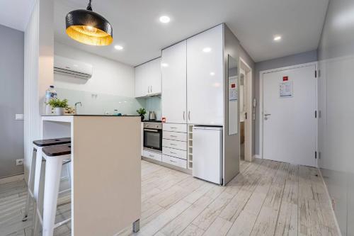 Oporto Wine Cellars Flat With Terrace