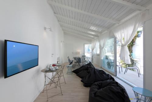 Μια τηλεόραση ή/και κέντρο ψυχαγωγίας στο B&B San Pietro