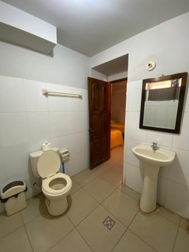 Bany a The Baron House