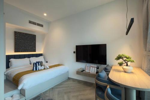 Burj Khalifa View Stylish Studio Fully Furnised