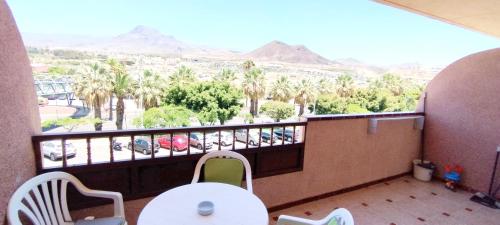 Los Cristianos Nice 2bdr apartment near the beach WIFI