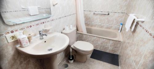 Los Cristianos Nice 2bdr apartment near the beach WIFI