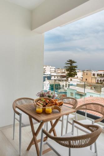 Menjar a l'apartament o a prop