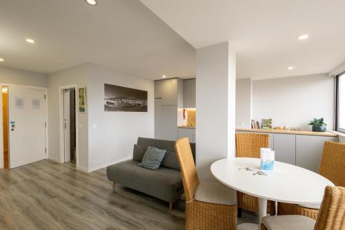 Happy Downtown Apartments by Porto City Hosts
