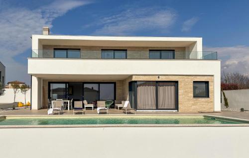 Gorgeous Home In Sveti Lovrec