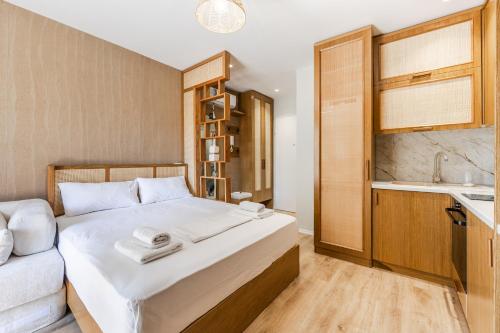 Luvra 1 Dhërmi Spacious Balcony Hideaway by PikHost