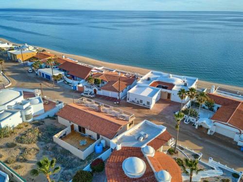 an overhead view of a house next to the water at Spacious Oceanview Home Casa de Los Amigos in Puerto Peñasco