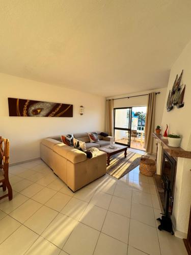 Casa Julio-Rooftop Terrace & Pool 5 Min to Beach