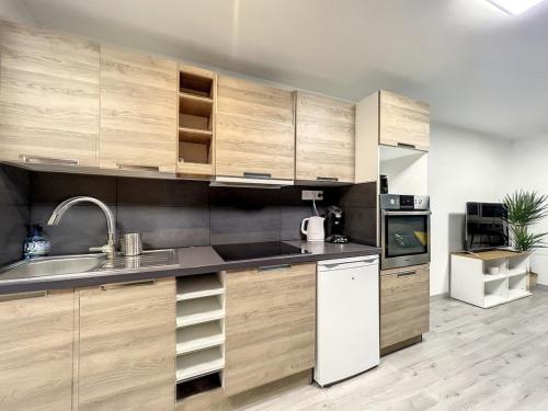 Grand Appartement Climatisé Sauna Grande cuisine
