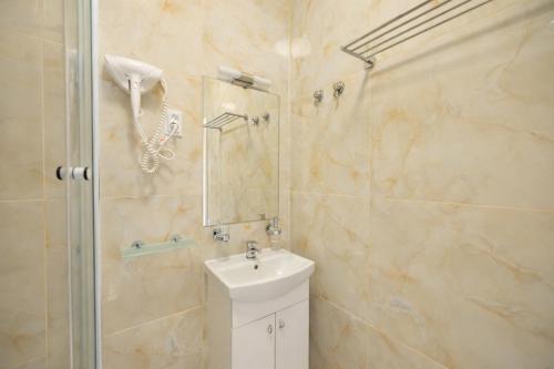 DATRI Petite Suite 10