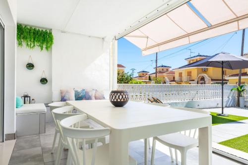 Las Gemas - Chalet adosado en urbanización cerrada