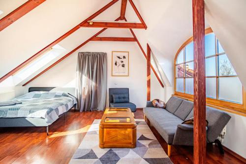 Beams & Bells Attic Old Town Self Check-In