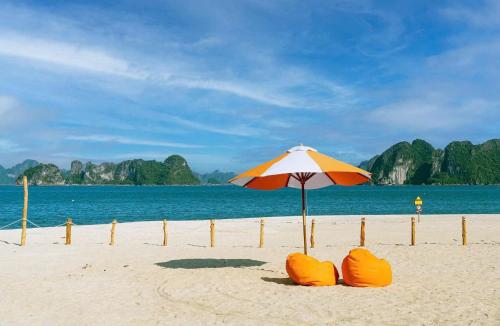Gallery image of V3l05A Sonasea Vân Đồn in Quang Ninh