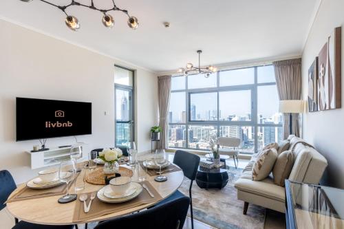 Livbnb - Bright 1BR with Stunning City Views