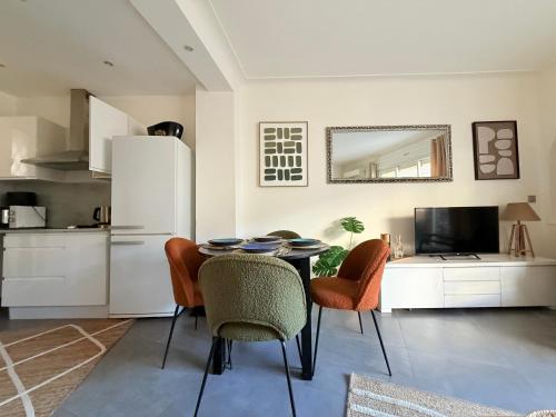 Cannes CROISETTE - plages - palais - bord de mer - Appartement moderne et lumineux avec balcon