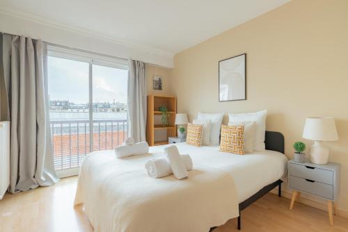 Grand logement moderne avec 4 chambres a Paris 15ᵉ